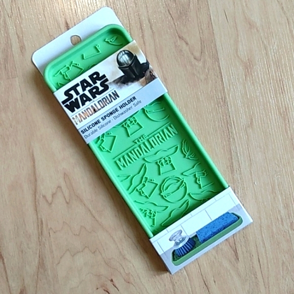 Star Wars The Mandalorian Kitchen Sink Silicone Sponge Holder - Picture 2 of 6